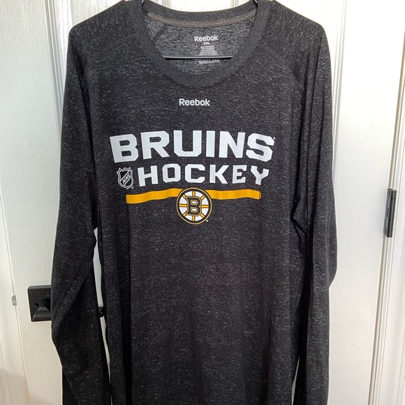Reebok Other - Boston Bruins hockey T-shirt